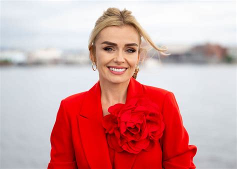 Il Gran Gala della Moda: Un Sogno Invernale con Katherine Jenkins!